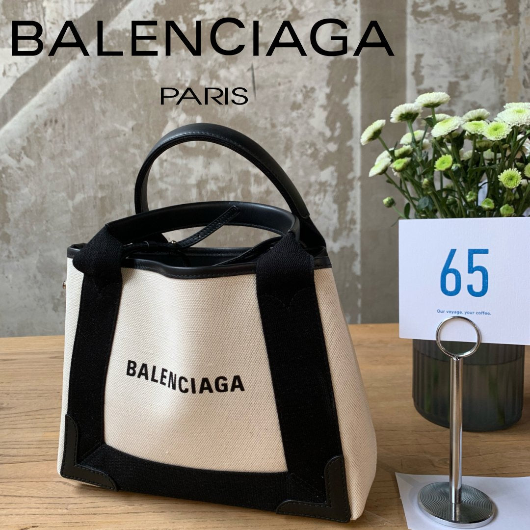 【バレンシアガ】人気商品  NAVY カバス(送料無料)