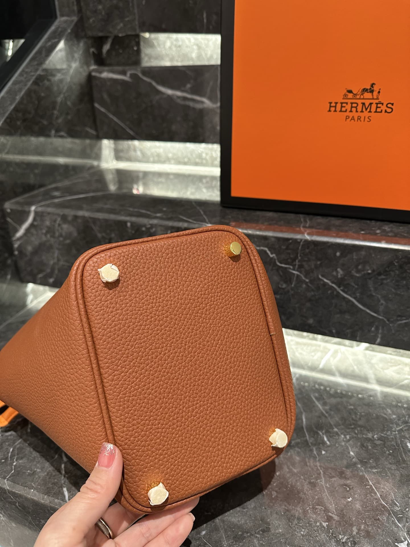 【エルメス】入手困難なピコタンロックPM18+内袋+ポニーペンダント+スカーフ