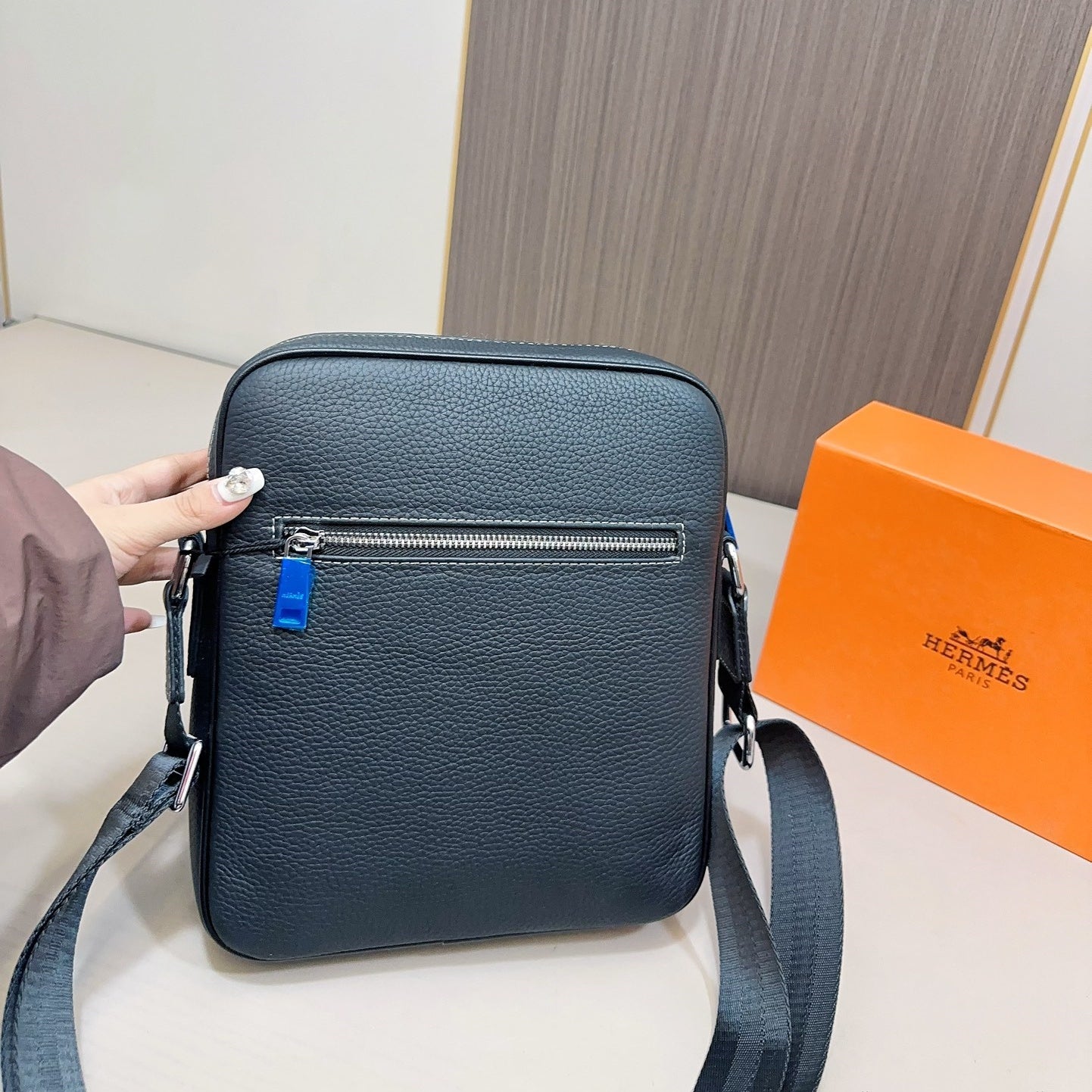 【エルメス】ユニセックス ブラックメッセンジャーバッグ(送料無料)