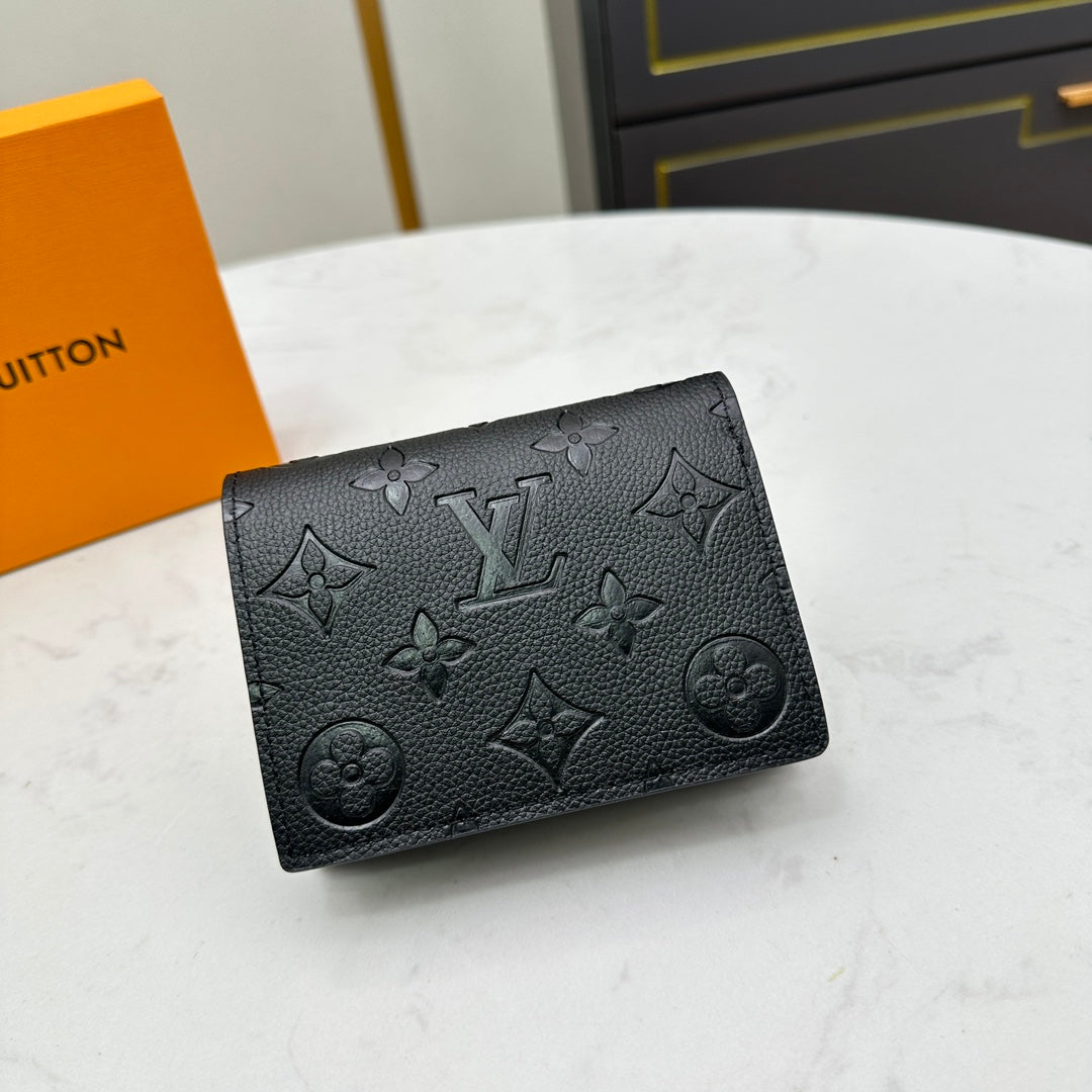 【ルイ・ヴィトン】大人気エンボス加工 短財布 洗練されたデザイン