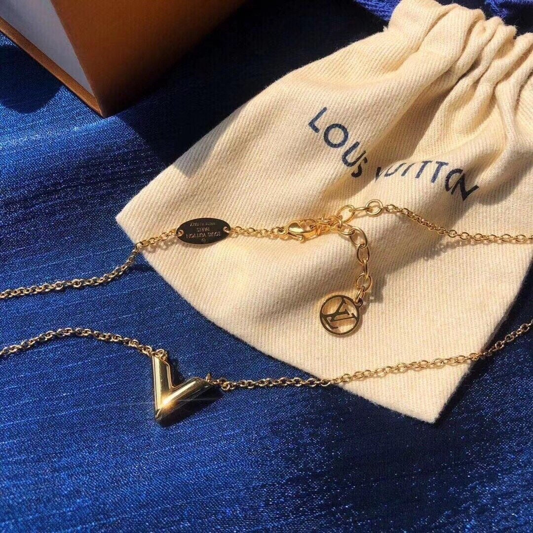 【ルイヴィトン】大人気ネックレス・エセンシャルV♪ブレスレット