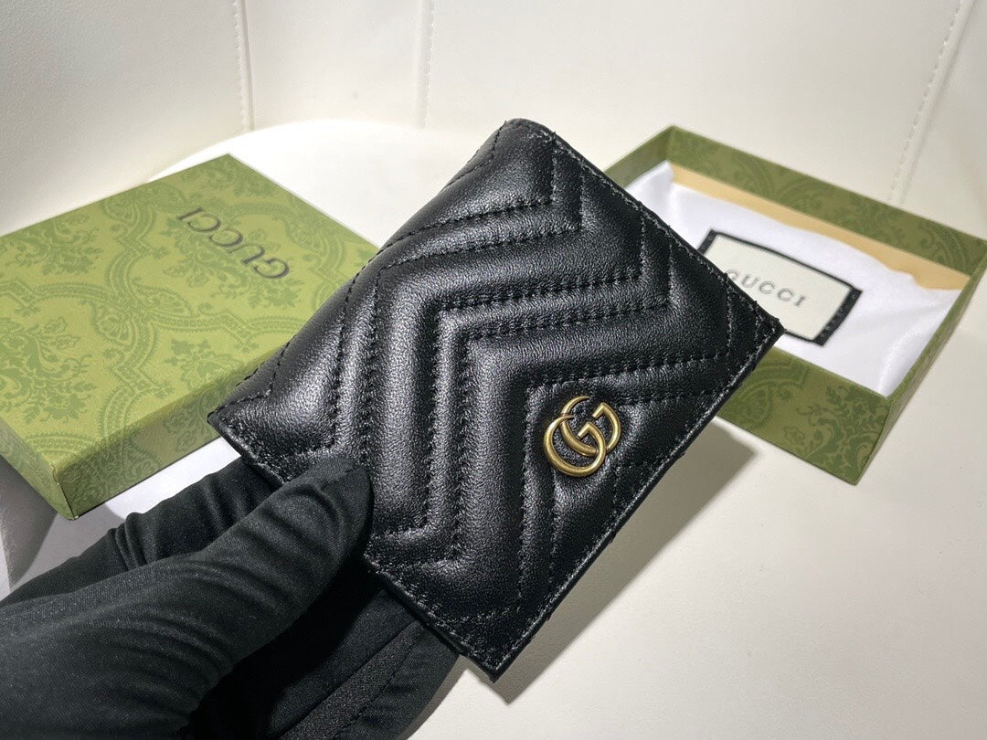 【グッチ】大人気 2色 折りたたみ財布 実用性抜群の一品！