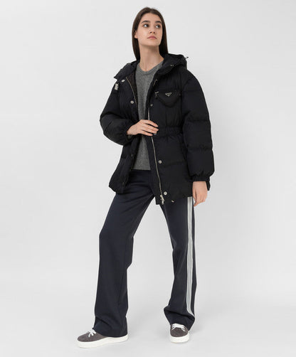 【プラダ】入手困難*ナイロン フード付ダウンジャケット レディース